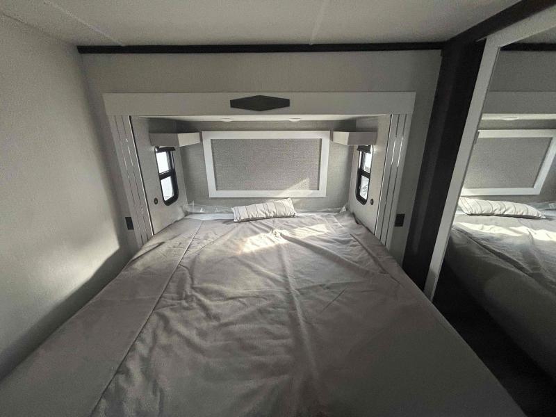 new Fifth Wheel Trailers Forest River Cedar Creek for sale, in Palm Bay, FL Thumbnail 7
