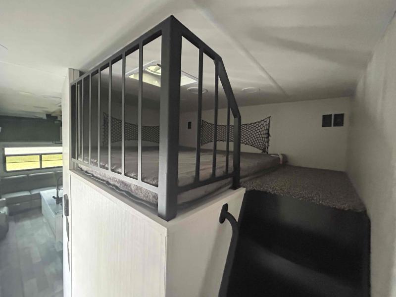 new Fifth Wheel Trailers Forest River Cedar Creek for sale, in Palm Bay, FL Thumbnail 16