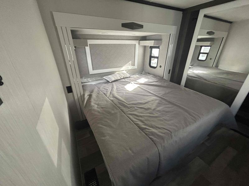 new Fifth Wheel Trailers Forest River Cedar Creek for sale, in Palm Bay, FL Thumbnail 6