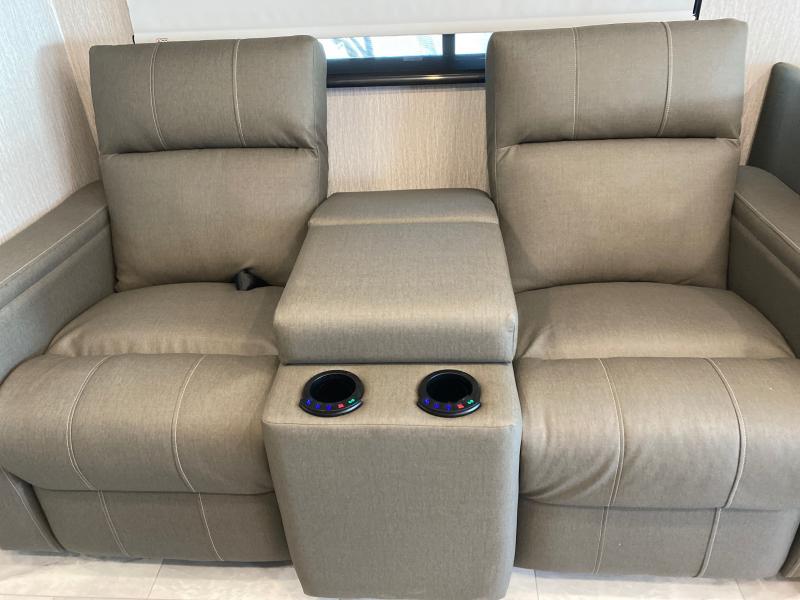 new Camper / RV Coachmen Sportscoach SRS for sale, in Ormond Beach, FL Thumbnail 10