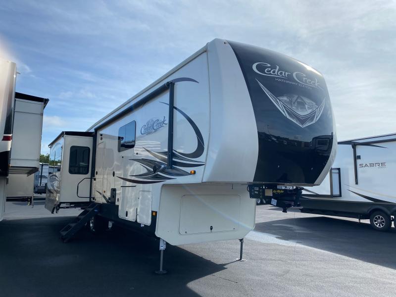 2020 Forest River CEDAR CREEK HATHAWYA 38FBD 2020 Forest River CEDAR CREEK HATHAWYA 38FBD