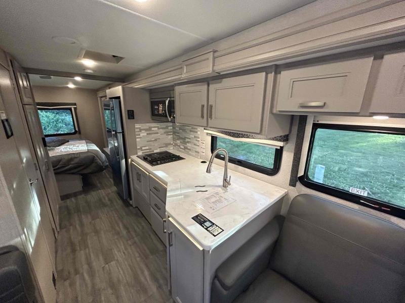new Camper / RV Thor Motor Coach Magnitude for sale, in Palm Bay, FL Thumbnail 19