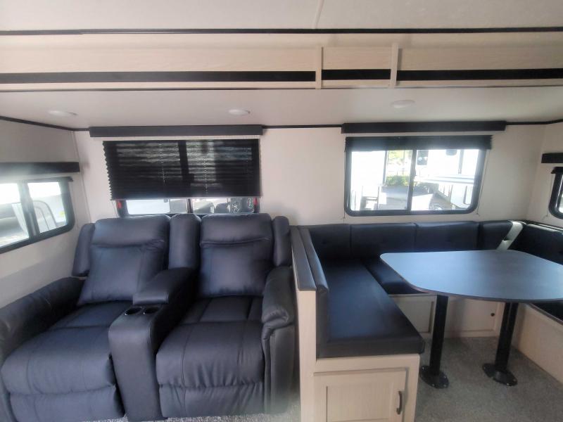 new Travel Trailers Coachmen Apex Ultra-Lite for sale, in Palm Bay, FL Thumbnail 8