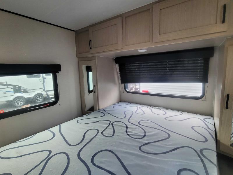 new Travel Trailers Coachmen Apex Ultra-Lite for sale, in Winter Garden, FL Thumbnail 11