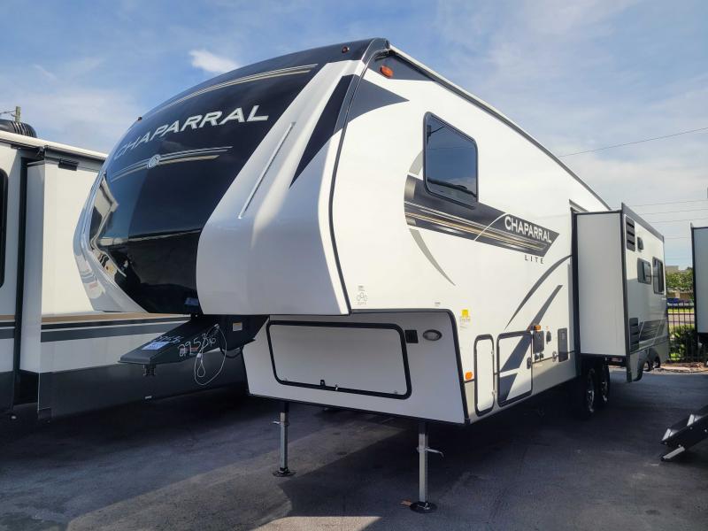 2022 Coachmen CHAPARRAL LITE 284RL 2022 Coachmen CHAPARRAL LITE 284RL