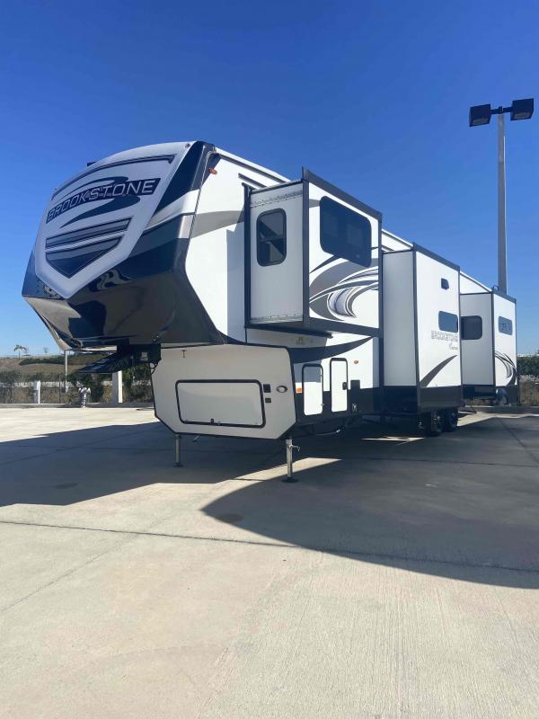 2021 Coachmen BROOKSTONE 344FL 2021 Coachmen BROOKSTONE 344FL