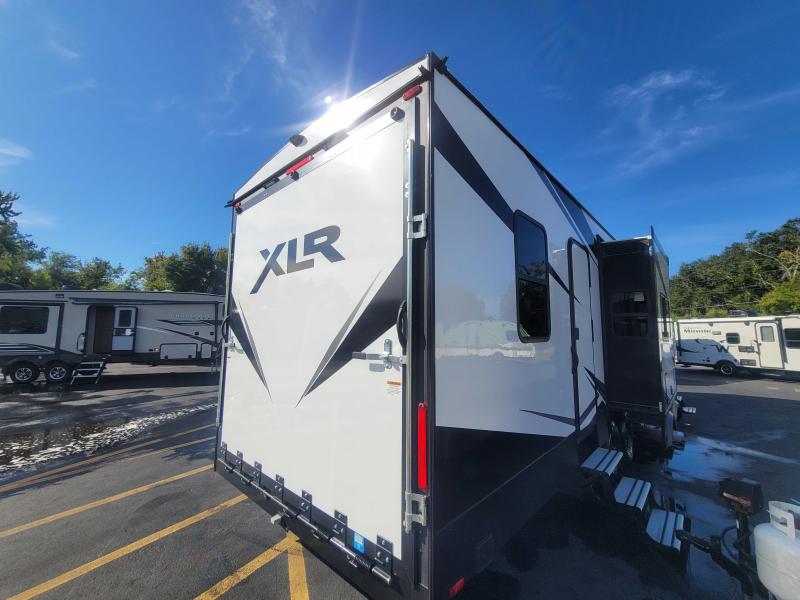 2022 Forest River XLR HYPERLITE 3310 2022 Forest River XLR HYPERLITE 3310
