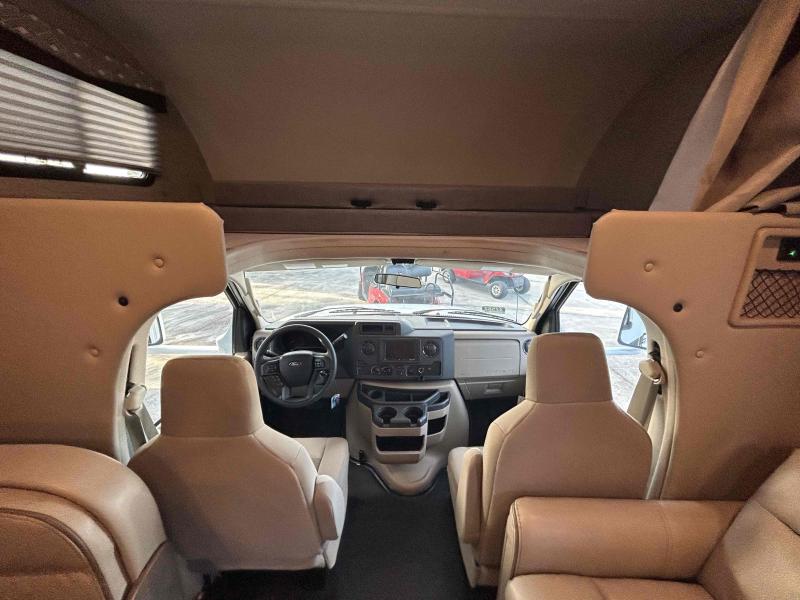 new Camper / RV Thor Motor Coach Four Winds for sale, in Palm Bay, FL Thumbnail 9