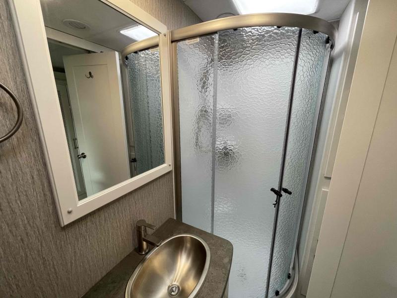 new Camper / RV Coachmen Encore for sale, in Palm Bay, FL Thumbnail 21