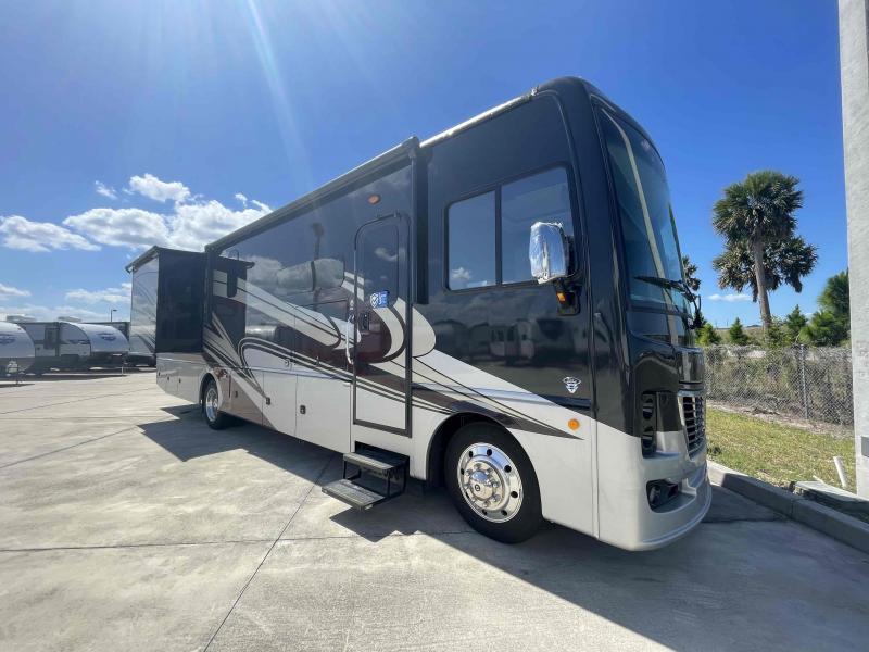 2022 Holiday Rambler VACATIONER 35K 2022 Holiday Rambler VACATIONER 35K