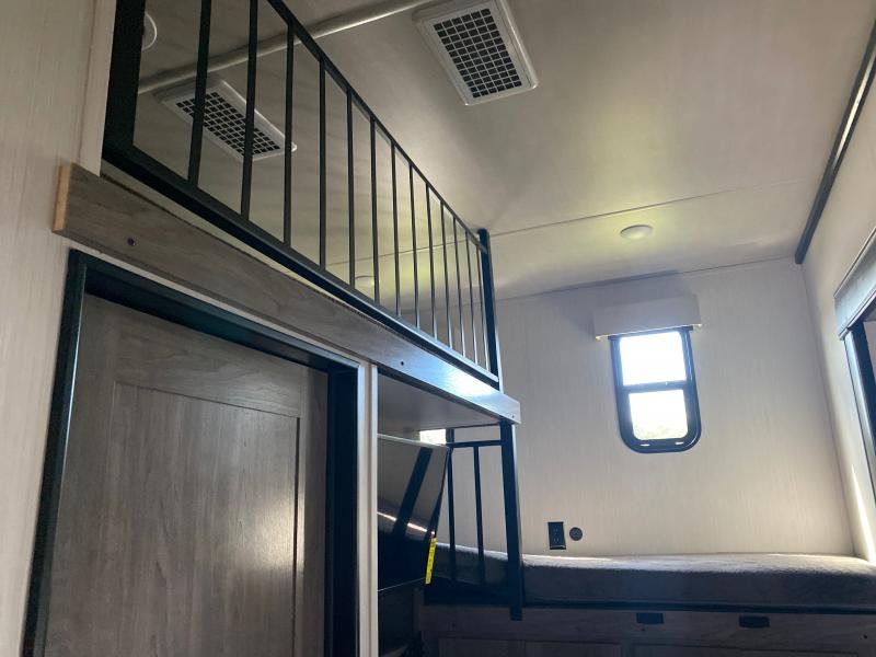 new Fifth Wheel Trailers Forest River Cedar Creek for sale, in Palm Bay, FL Thumbnail 14