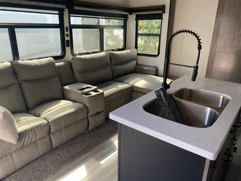 new Fifth Wheel Trailers Forest River Cedar Creek for sale, in Palm Bay, FL Thumbnail 10