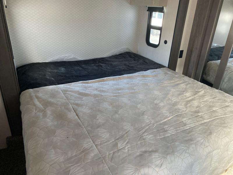 new Fifth Wheel Trailers Forest River Cedar Creek for sale, in Palm Bay, FL Thumbnail 7