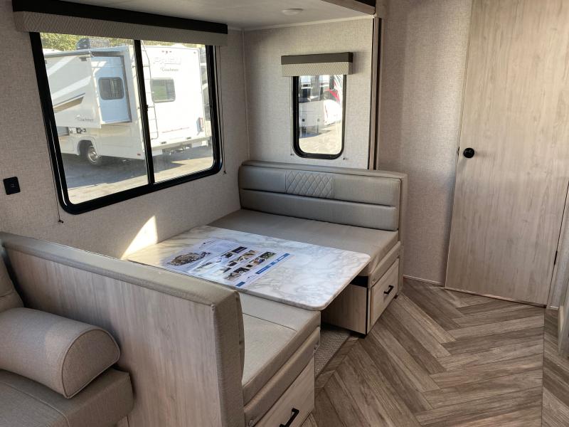 new Travel Trailers East To West Della Terra for sale, in Winter Garden, FL Thumbnail 9