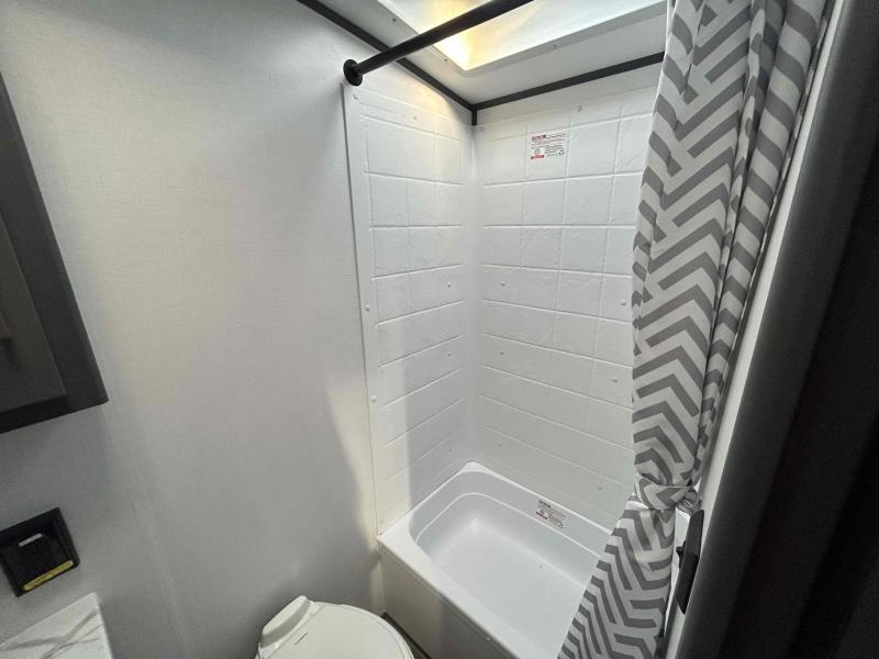 new Travel Trailers Keystone RV Premier for sale, in Palm Bay, FL Thumbnail 12