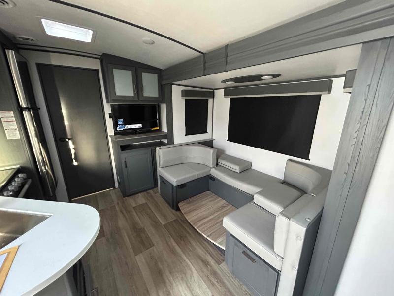 new Travel Trailers Keystone RV Premier for sale, in Palm Bay, FL Thumbnail 7