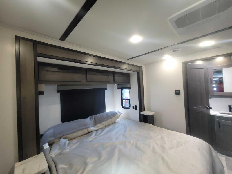 new Camper / RV Forest River FR3 for sale, in Winter Garden, FL Thumbnail 9