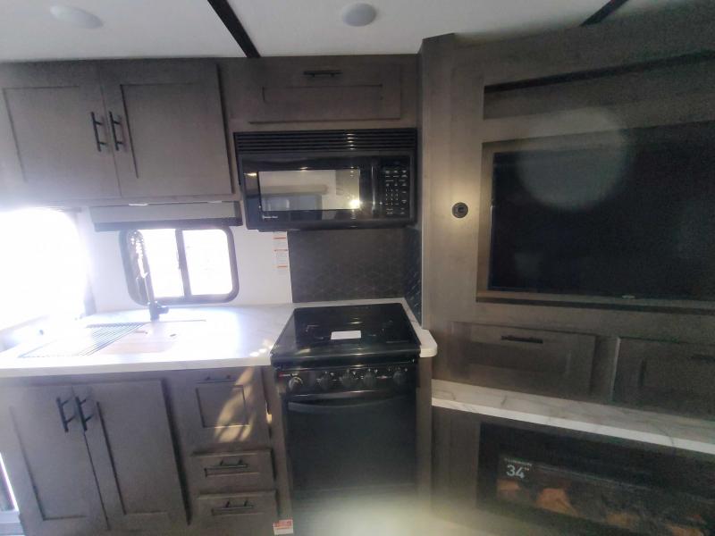 new Camper / RV Forest River FR3 for sale, in Winter Garden, FL Thumbnail 8