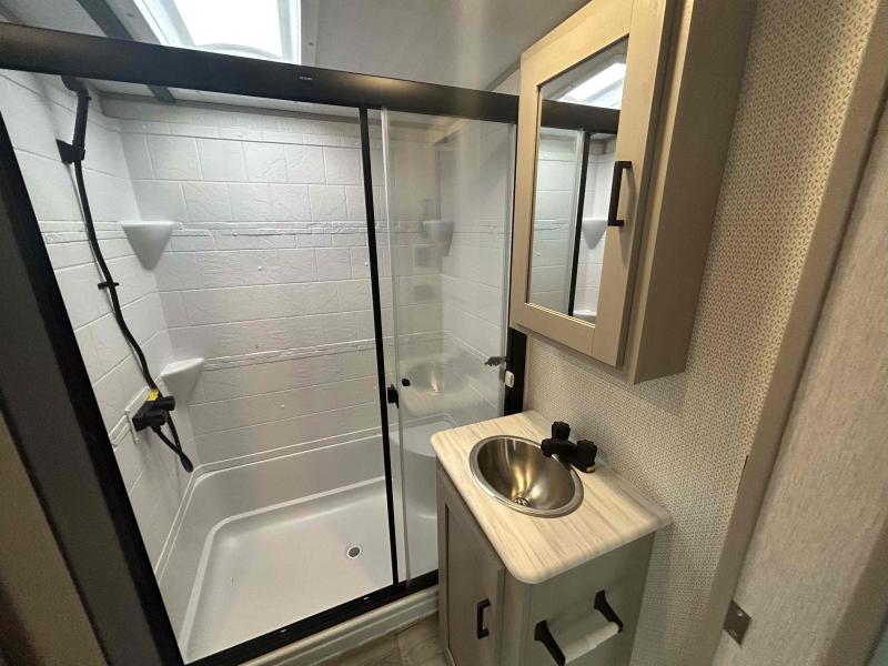 new Fifth Wheel Trailers Forest River Salem Hemisphere for sale, in Palm Bay, FL Thumbnail 11