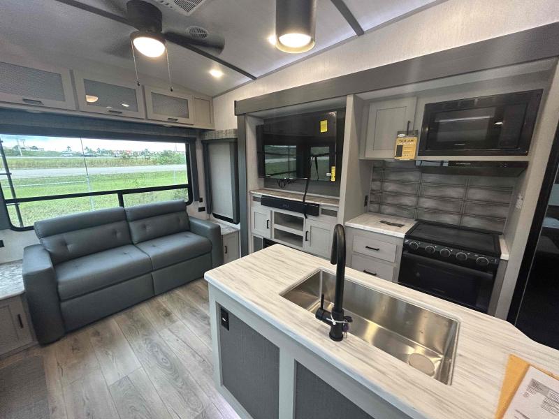 new Fifth Wheel Trailers Forest River Salem Hemisphere for sale, in Palm Bay, FL Thumbnail 14