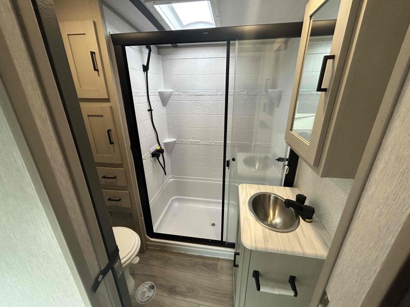 new Fifth Wheel Trailers Forest River Salem Hemisphere for sale, in Palm Bay, FL Thumbnail 12