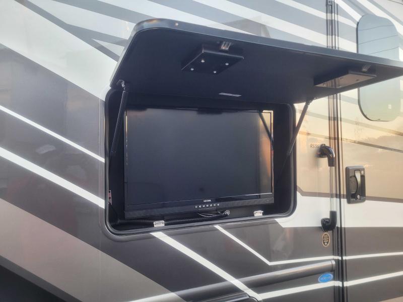 new Camper / RV Thor Motor Coach Magnitude for sale, in Winter Garden, FL Thumbnail 6