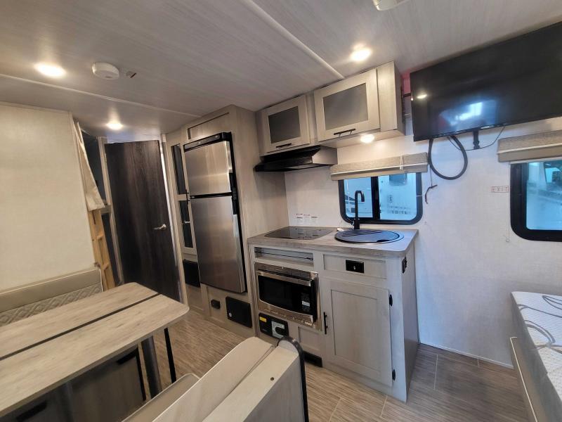 used Travel Trailers Forest River IBEX for sale, in Winter Garden, FL Thumbnail 7