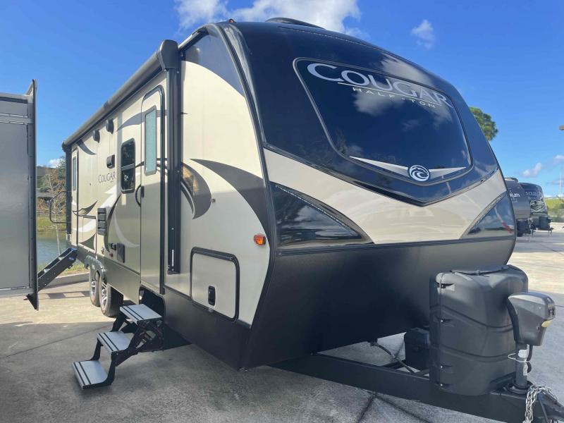 2019 Keystone RV COUGAR 26RBS 2019 Keystone RV COUGAR 26RBS