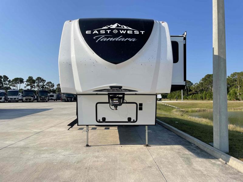 new Fifth Wheel Trailers East To West Tandara for sale, in Palm Bay, FL Thumbnail 3