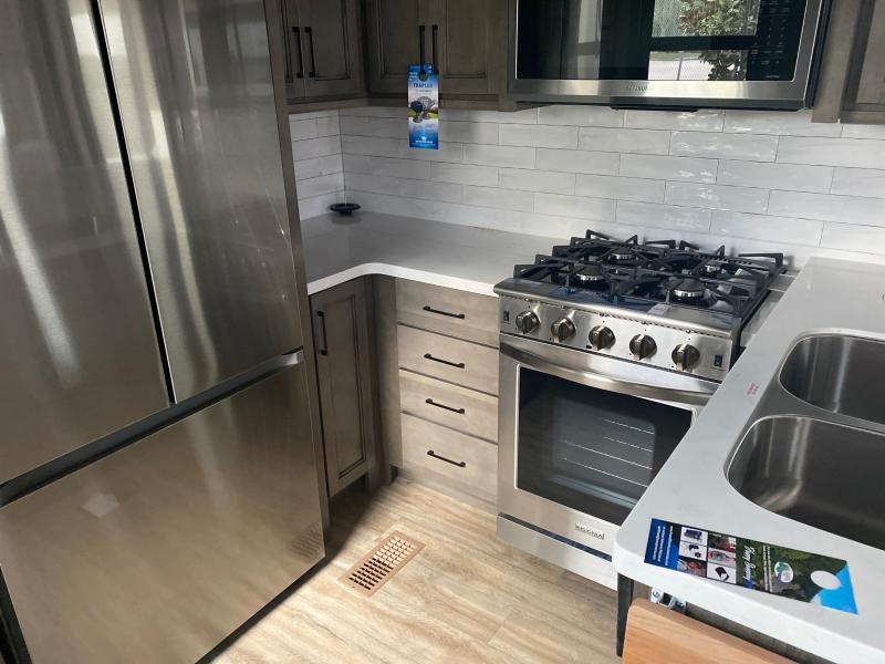 new Fifth Wheel Trailers Forest River Riverstone Reserve Series for sale, in Ormond Beach, FL Thumbnail 10