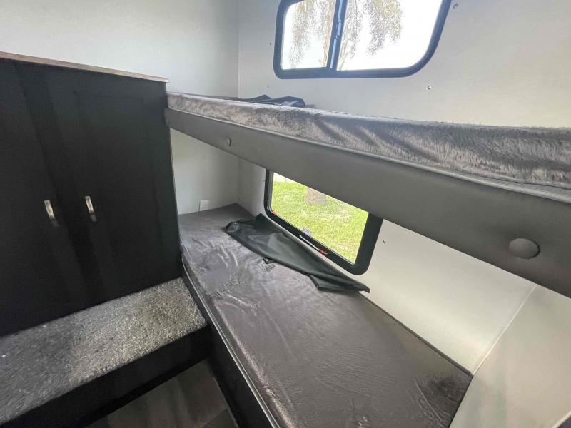new Travel Trailers Coachmen Freedom Express Select for sale, in Palm Bay, FL Thumbnail 18