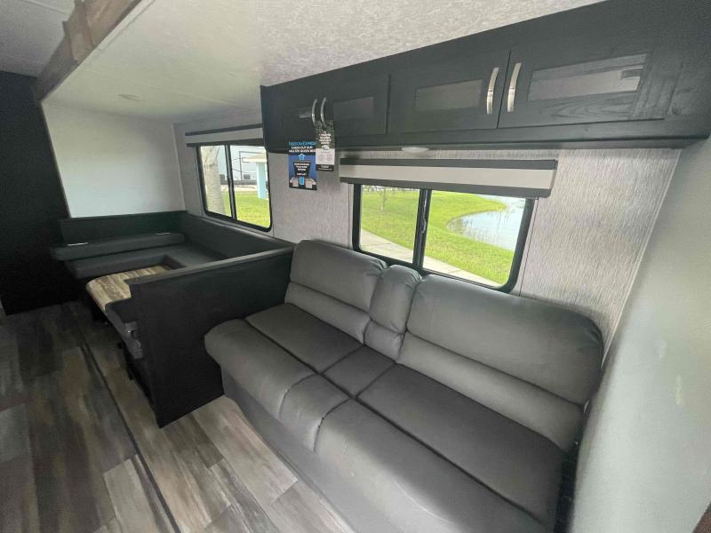 new Travel Trailers Coachmen Freedom Express Select for sale, in Palm Bay, FL Thumbnail 11