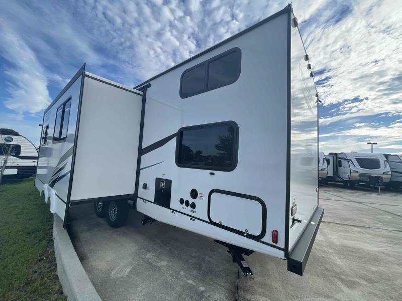new Travel Trailers Coachmen Freedom Express Select for sale, in Palm Bay, FL Thumbnail 4