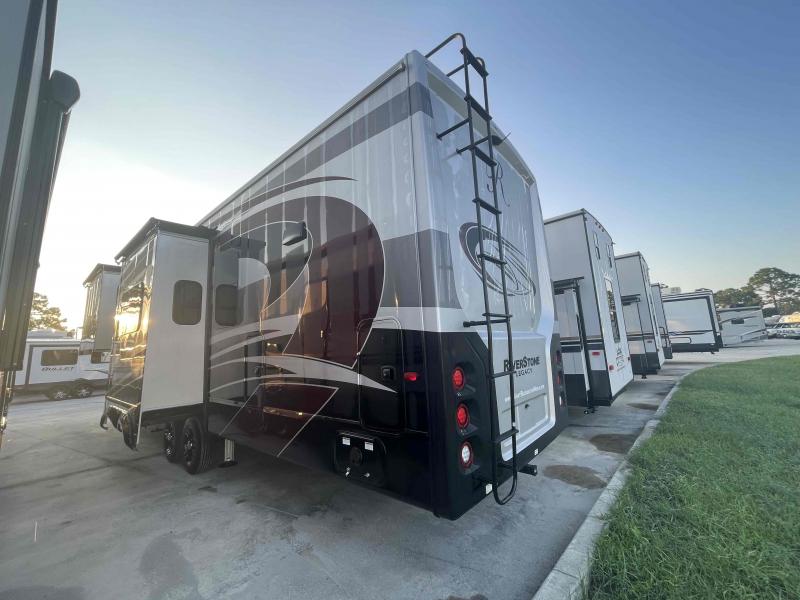 2023 Forest River RIVERSTONE LEGACY 39RKFB Giant Recreation World