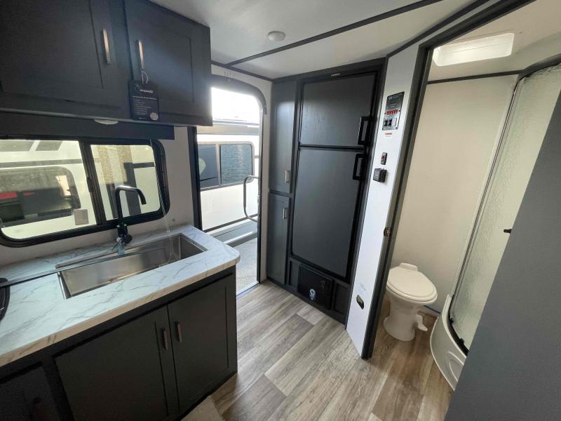 new Travel Trailers Keystone RV Bullet Crossfire for sale, in Winter Garden, FL Thumbnail 14