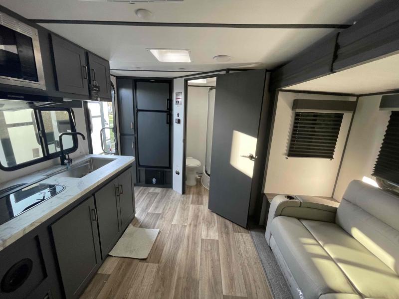 new Travel Trailers Keystone RV Bullet Crossfire for sale, in Winter Garden, FL Thumbnail 9