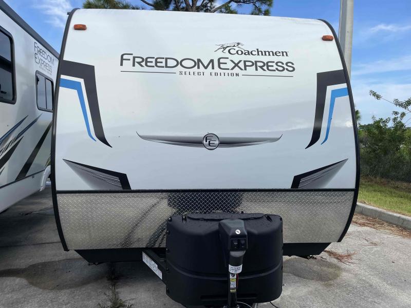 new Travel Trailers Coachmen Freedom Express Select for sale, in Palm Bay, FL Thumbnail 3