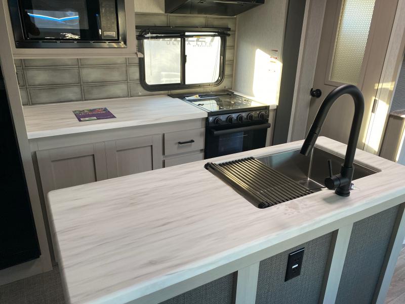 new Travel Trailers Forest River Salem Hemisphere for sale, in Ormond Beach, FL Thumbnail 8