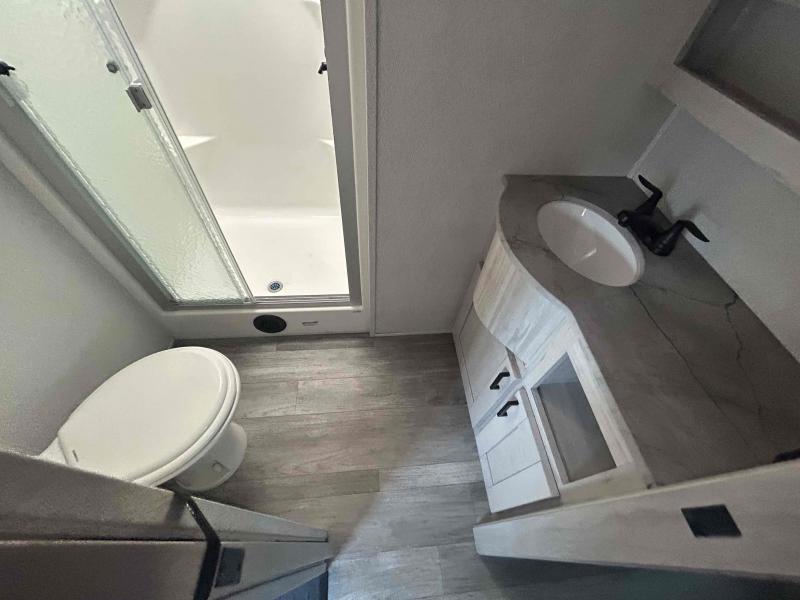 new Fifth Wheel Trailers East To West Tandara for sale, in Palm Bay, FL Thumbnail 12