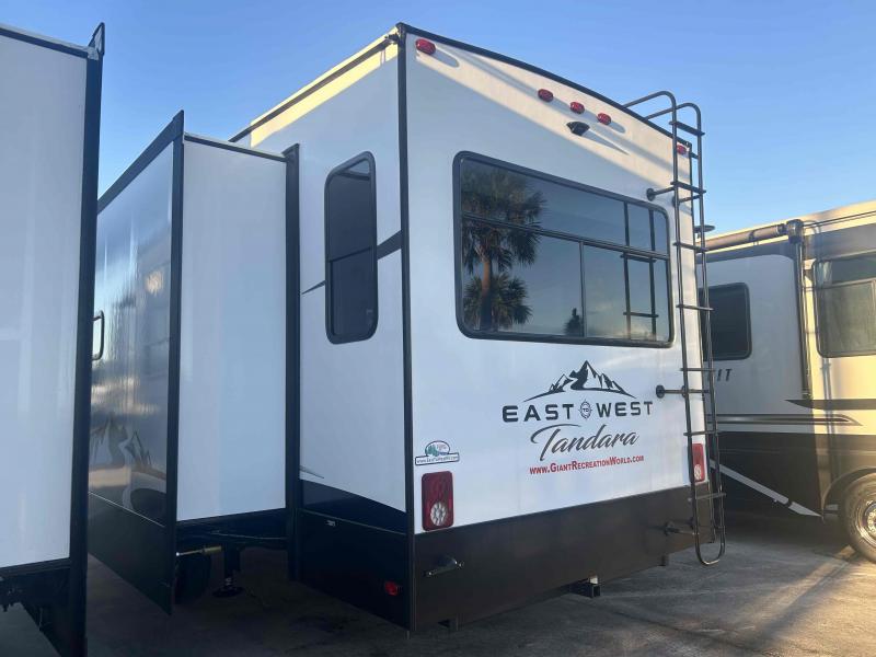 new Fifth Wheel Trailers East To West Tandara for sale, in Palm Bay, FL Thumbnail 4
