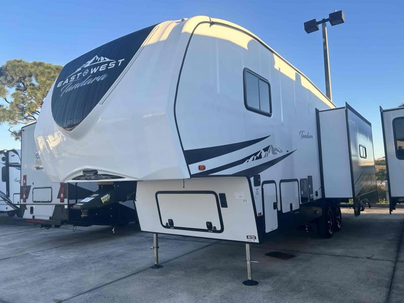 new Fifth Wheel Trailers East To West Tandara for sale, in Palm Bay, FL Thumbnail 2