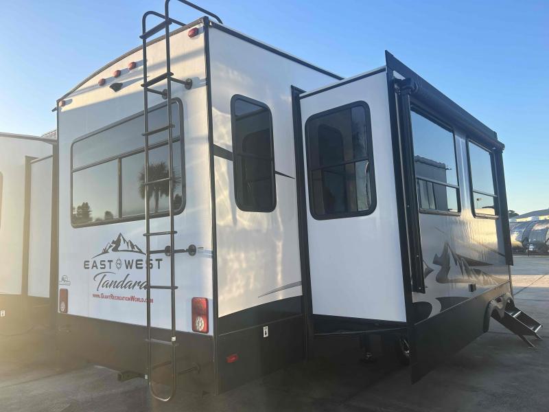 new Fifth Wheel Trailers East To West Tandara for sale, in Palm Bay, FL Thumbnail 5