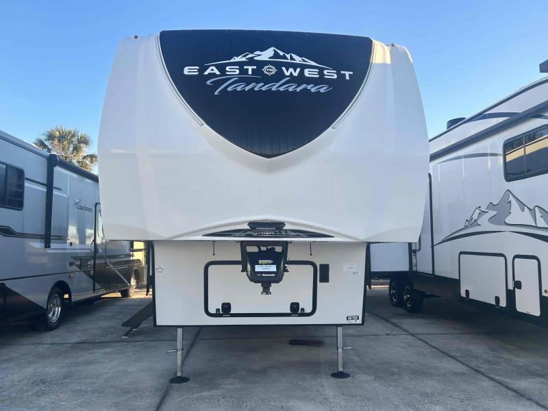 new Fifth Wheel Trailers East To West Tandara for sale, in Palm Bay, FL Thumbnail 3