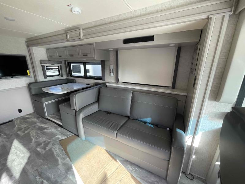 new Camper / RV Thor Motor Coach Challenger for sale, in Palm Bay, FL Thumbnail 12