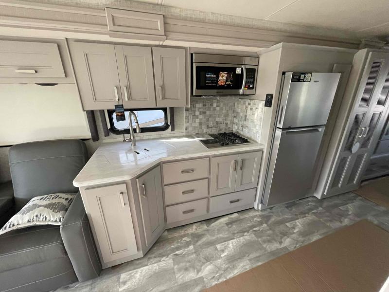 new Camper / RV Thor Motor Coach Challenger for sale, in Palm Bay, FL Thumbnail 15