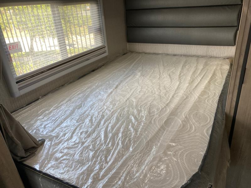 new Camper / RV Coachmen Prism Elite for sale, in Ormond Beach, FL Thumbnail 9