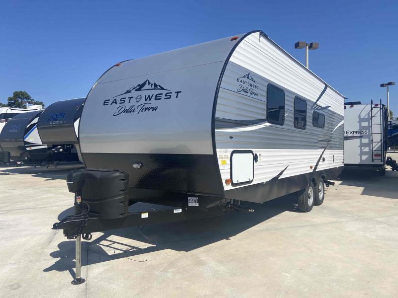 2021 East To West DELLA TERRA 230RB 2021 East To West DELLA TERRA 230RB