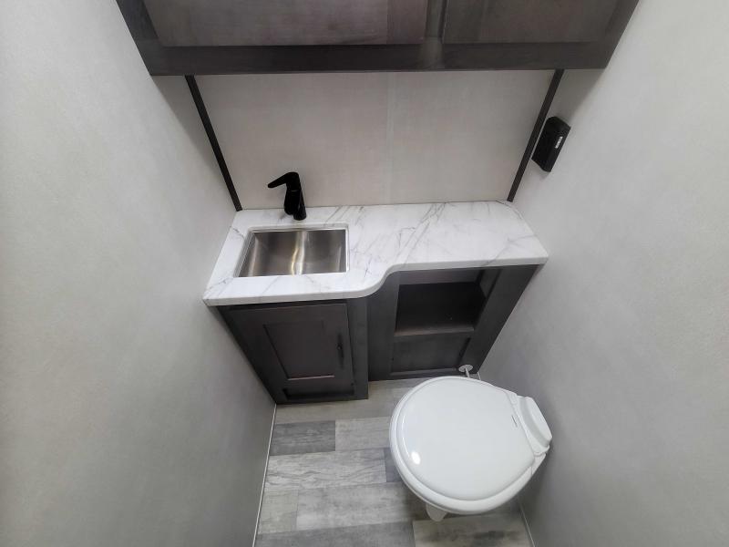 new Camper / RV Forest River FR3 for sale, in Winter Garden, FL Thumbnail 15