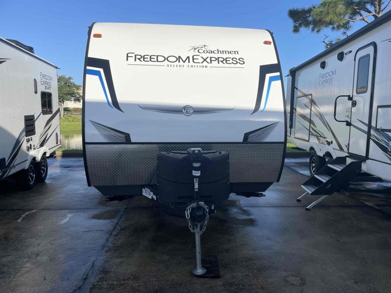 new Travel Trailers Coachmen Freedom Express Select for sale, in Ormond Beach, FL Thumbnail 3