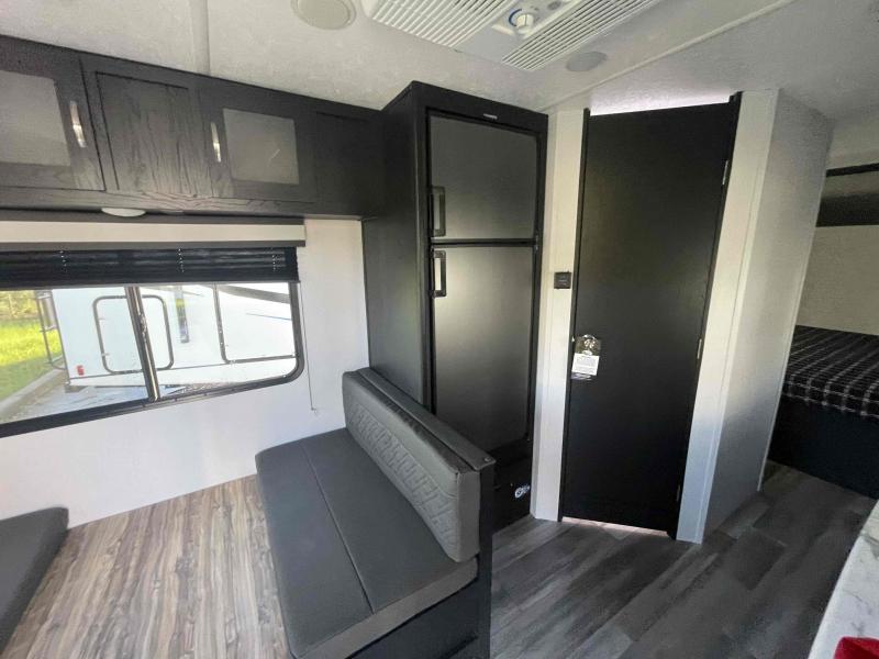 new Travel Trailers Coachmen Freedom Express Select for sale, in Ormond Beach, FL Thumbnail 14